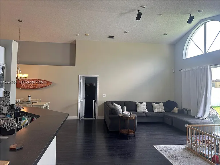 16407 SW 1st Ct — Photo 8