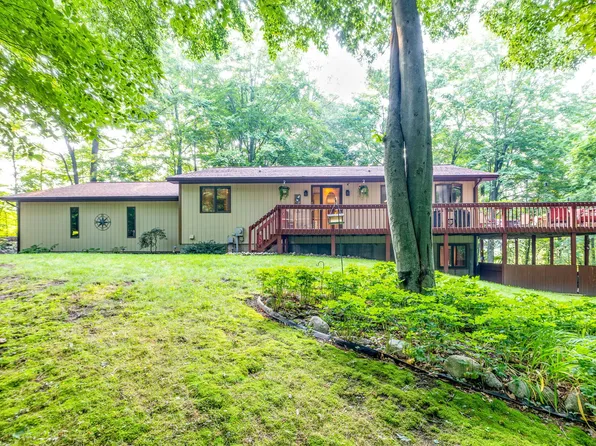 14029 Wildwood Dr, Big Rapids, MI 49307