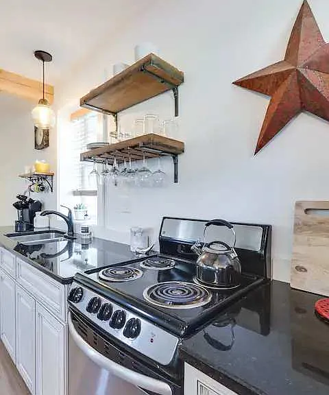 12 Robinson Rd #2 — Photo 7