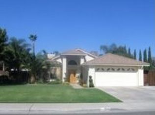 305 Acapulco Dr, Bakersfield, CA 93314