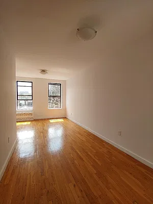 Rented by Moss Realty Company | media 13