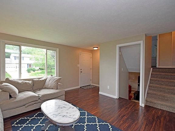 4th image of 6007 Squirehill Ct