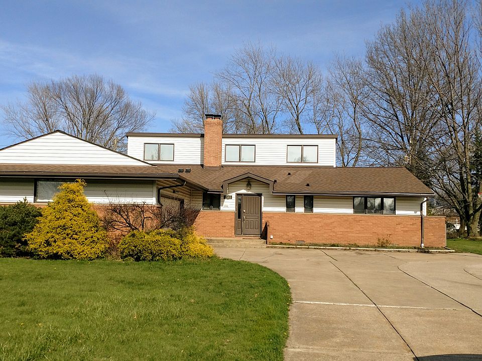 1st image of 2565 Deborah Dr