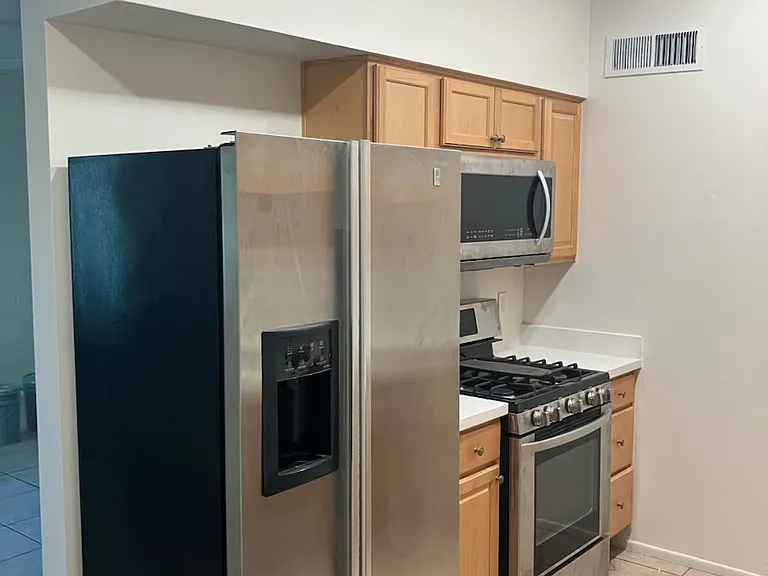 2624 W Orangewood Ave #3 — Photo 1