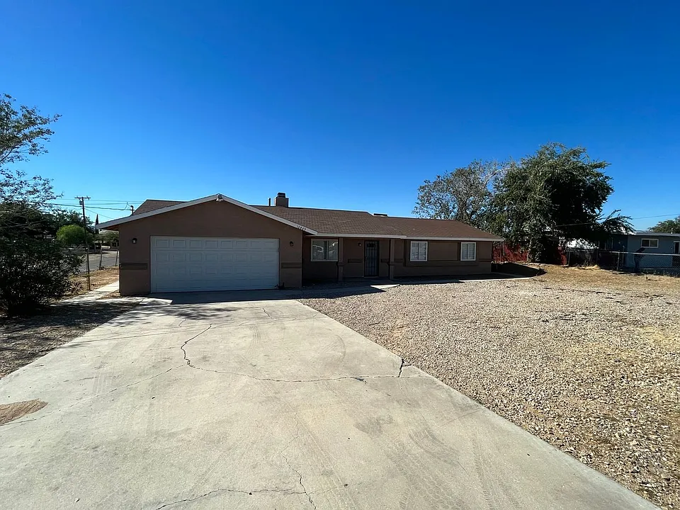 16865 Manzanita St