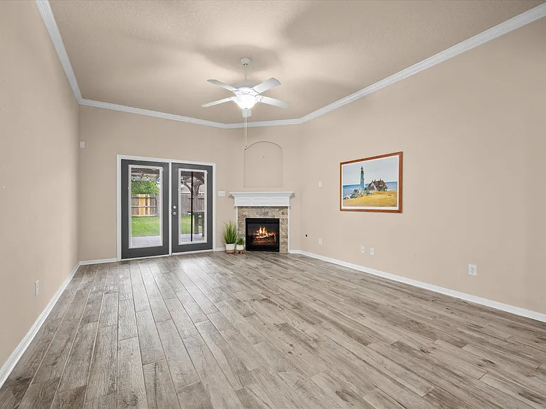 26 Canterborough Pl — Photo 8