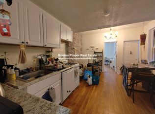 72 Revere St #208, Boston, MA 02114