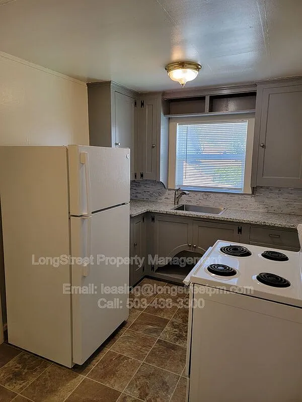 1 bed, 1.0 bath, 600 sqft, $1,195 — Photo 2
