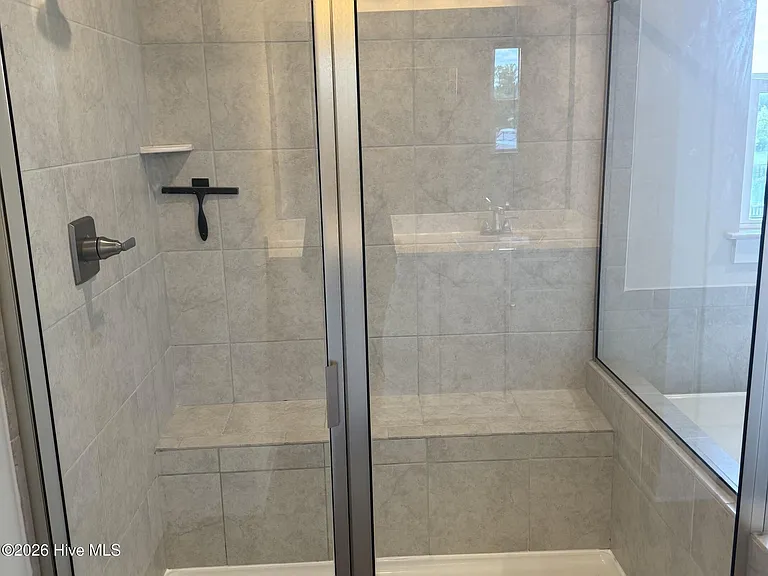 407 Green Lake Rd — Photo 23