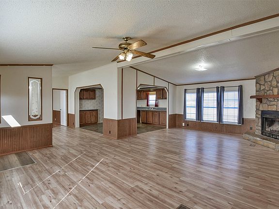 5th image of 4040 Dillard Ct