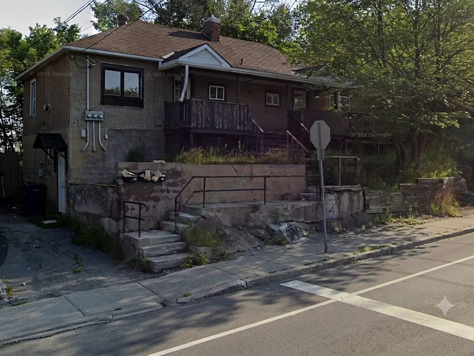 348 Kathleen St