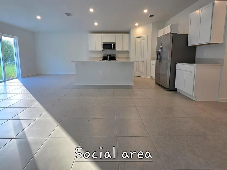 5034 Barnet Dr — Photo 2