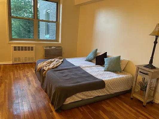 Sold by Douglas Elliman | media 10