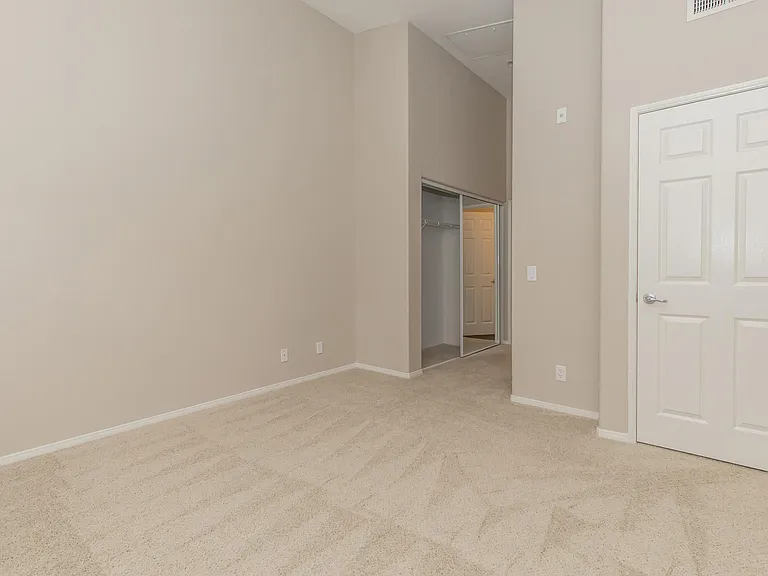 Laurel Canyon Apartment Homes — Photo 52