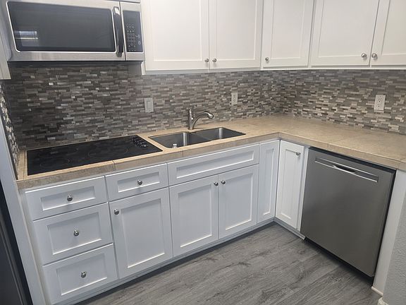 5th image of 7481 Stoney Creek Dr