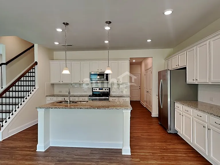 4911 Trayton Ave — Photo 3