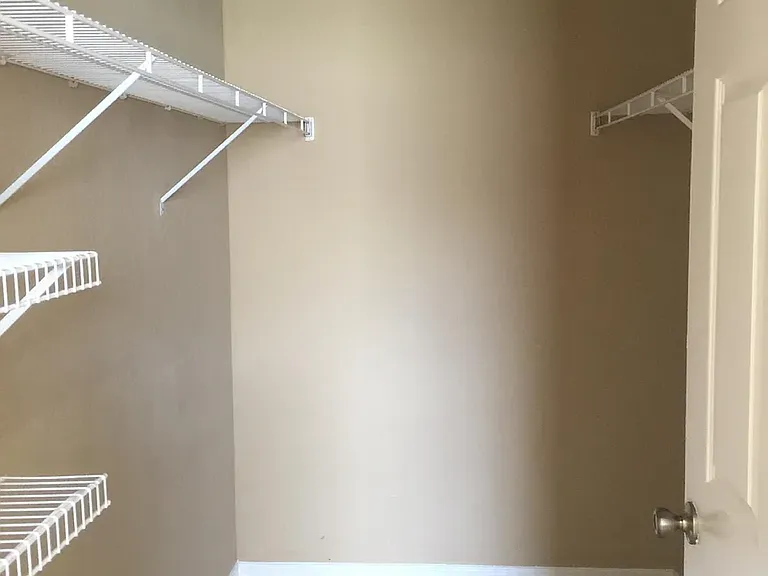 860 Grand Regency Point — Photo 14