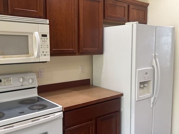 3rd image of 28214 70th Ave NW