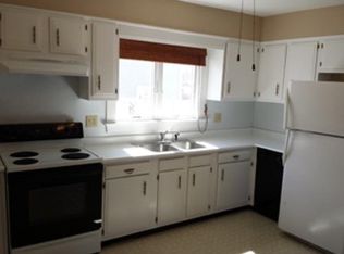 4 Doran Ave #1, Bristol, RI 02809