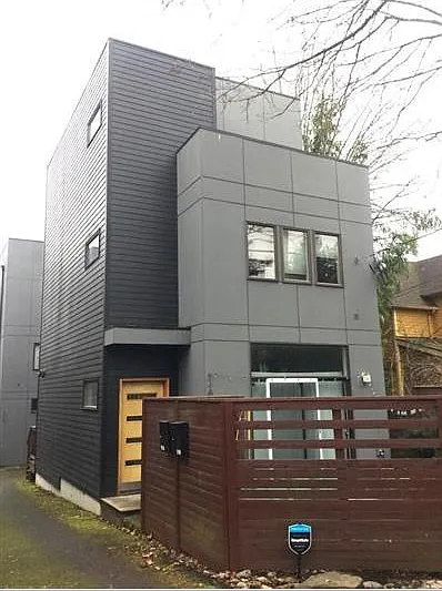 518 25th Ave S — Photo 1