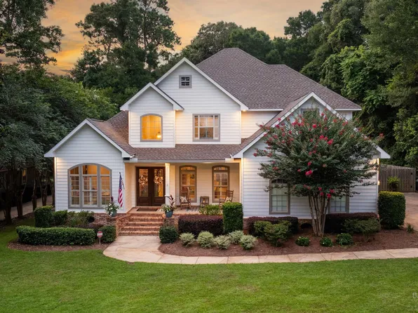 1177 Landings Rd, Daphne, AL 36526