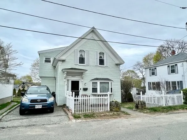 5 Adams Pl, Gloucester, MA 01930