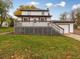 303 3rd St, Ellendale, MN 56026
