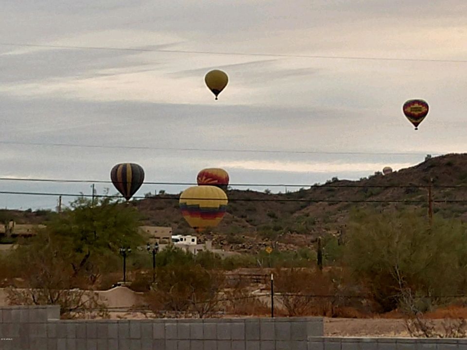 balloons