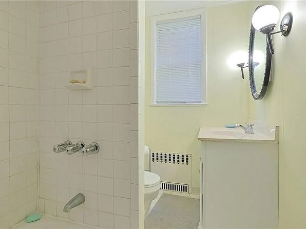 16 Lake Ave #2, Yonkers, NY 10703