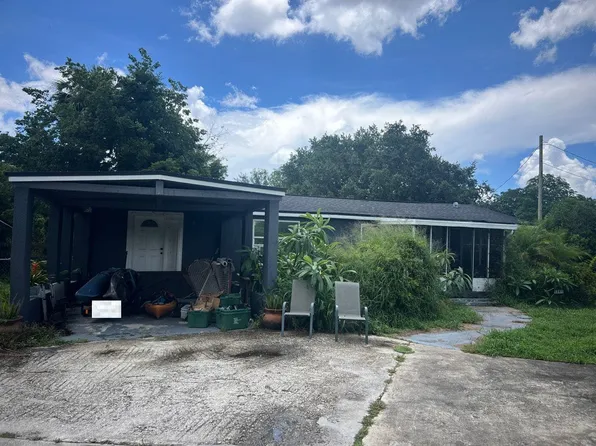 1061 Halsey Ave, Sanford, FL 32771
