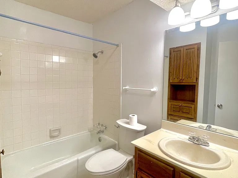 3209 N Marseille Ln — Photo 12