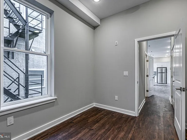 1316 S Broad St #1R — Photo 11
