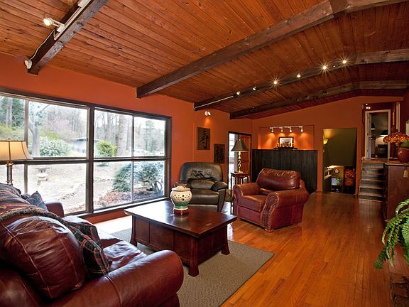 4th image of 3186 Lynnray Dr