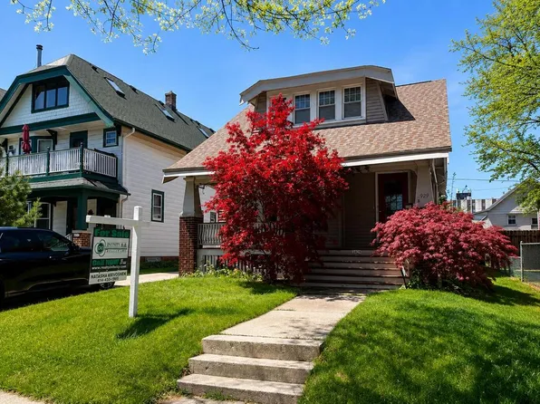 3929 N Maryland AVENUE, Shorewood, WI 53211