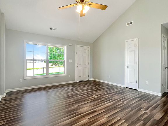 3rd image of 205 McPeek Pl