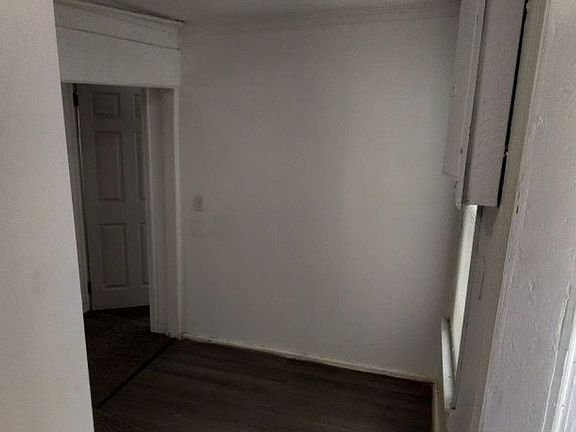 4th image of 20103 Northlawn St