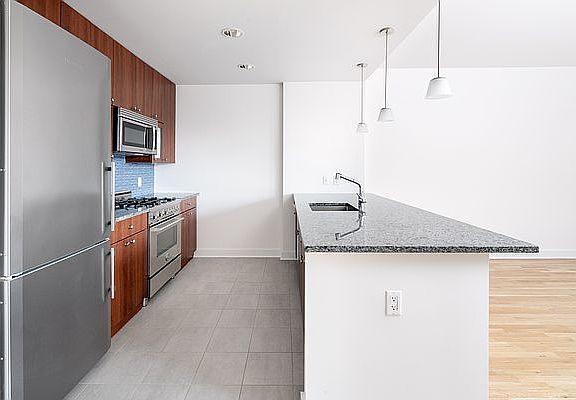 4th image of 2 Cooper Sq APT 7F