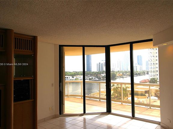 3rd image of 20191 E Country Club Dr APT 708