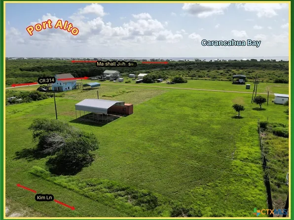 Kim Ln, Pt Lavaca, TX 77979