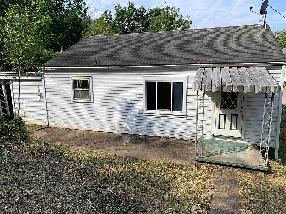 2nd image of 11 Greenridge Dr