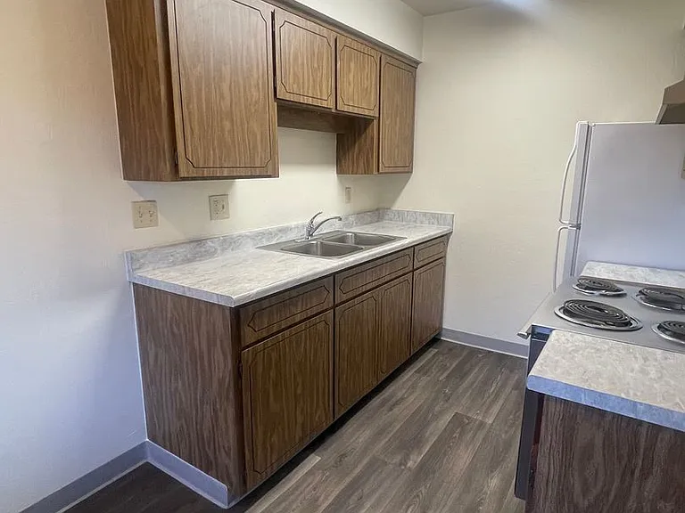 1415 N Virginia St — Photo 17