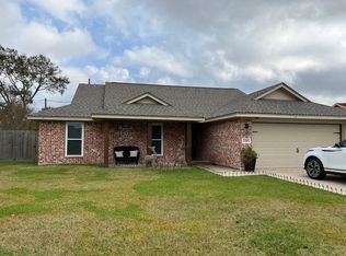 2305 Patricia Ln, Port Neches, TX 77651