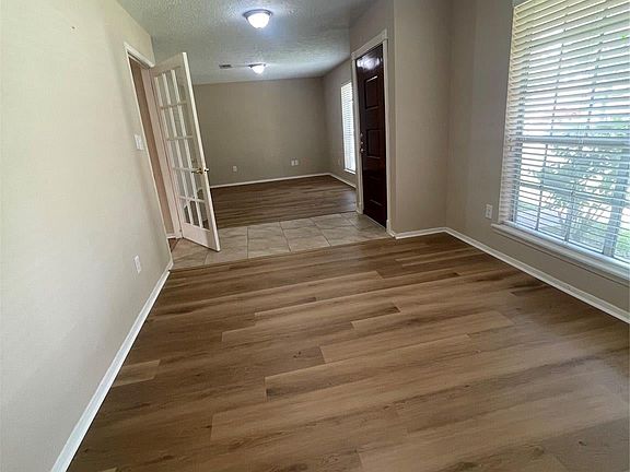 4th image of 11326 Sagemeadow Ln