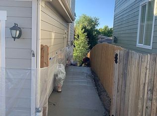 9236 W Swarthmore Dr, Littleton, CO 80123