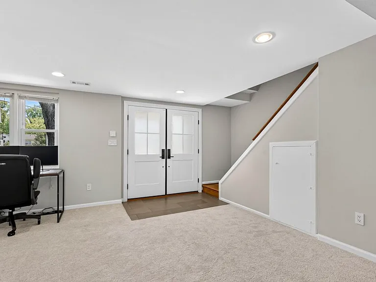 1109 Hillcrest Dr SW — Photo 27