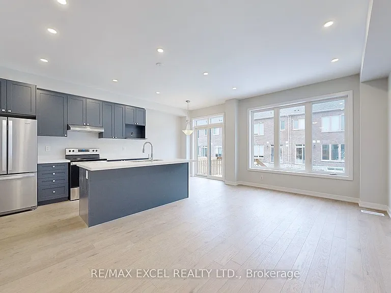 52 Harvey Bunker Cres — Photo 3