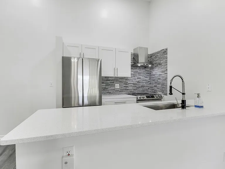 6392 Chasewood Dr #F — Photo 10