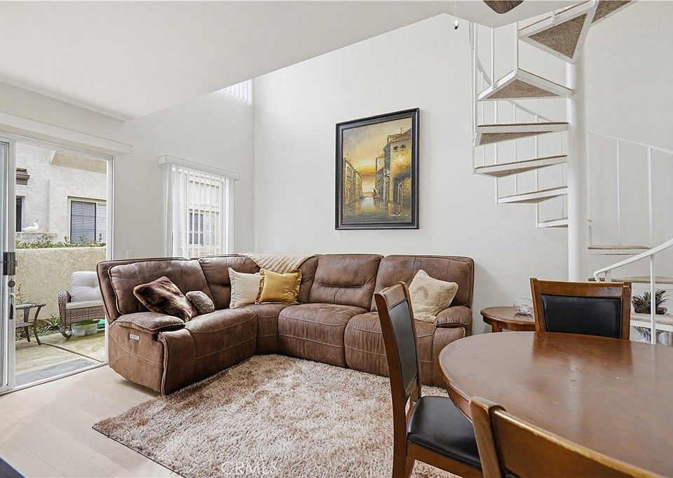 1st image of 26152 Sanz APT B