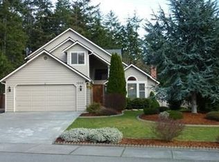 1043 SW Kittitas Ct, Oak Harbor, WA 98277