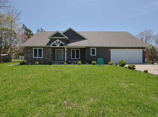 11775 Ridgewood Dr, Marion, IL 62959